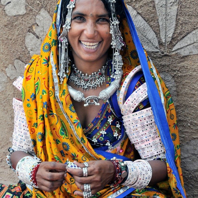 Beadwork Jewellery of the Mirs