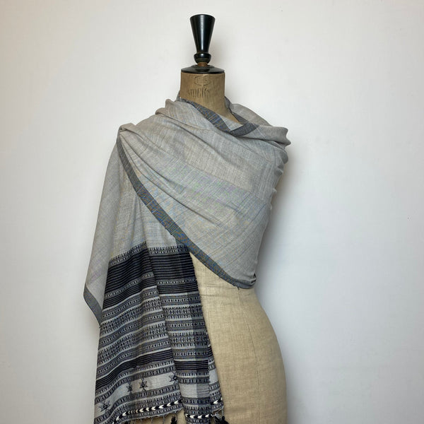 Bhujodi Kala Cotton Stole: Black and White