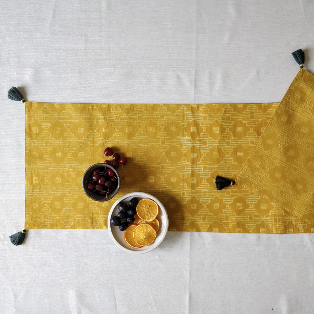 Jharokha Six-Seater Shibori Table Runner: Amber Yellow