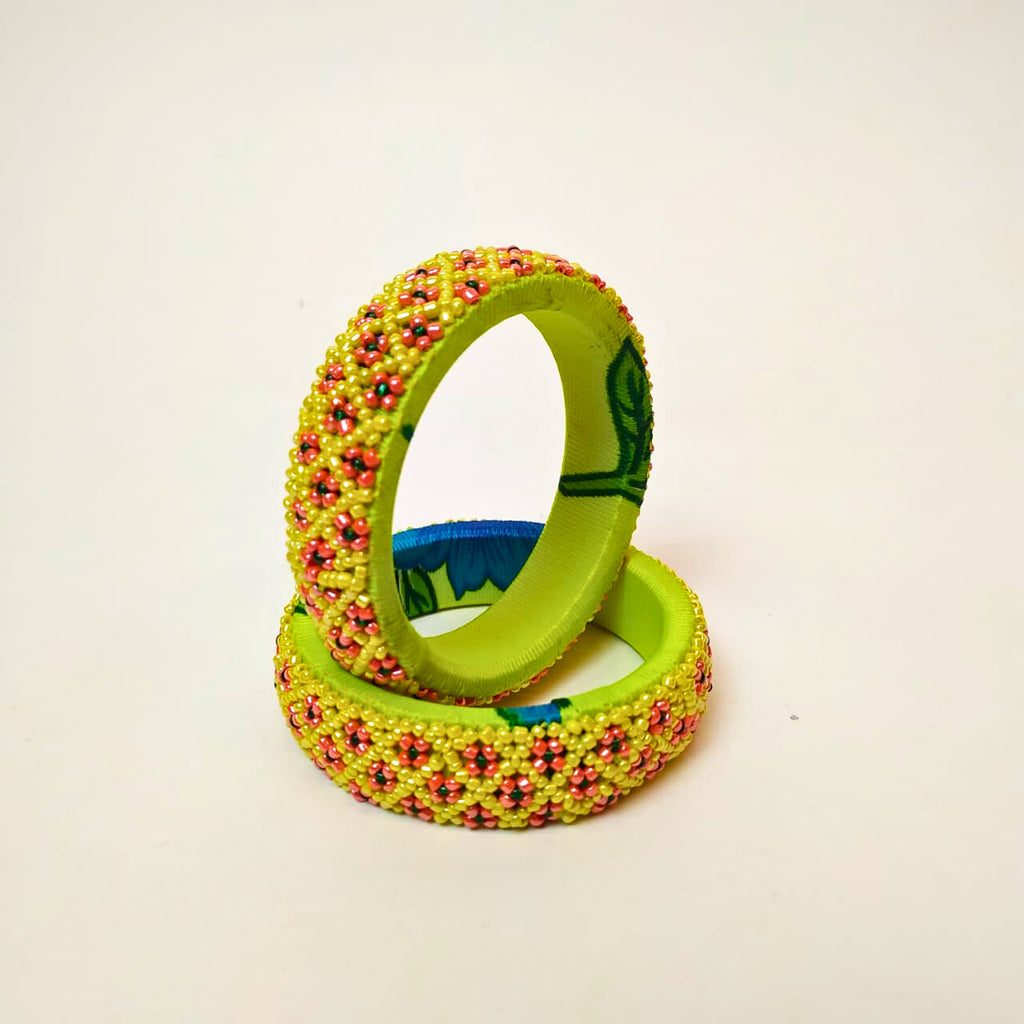 Pair of Beaded Bangles: Pale Green and Red (Set of 2)