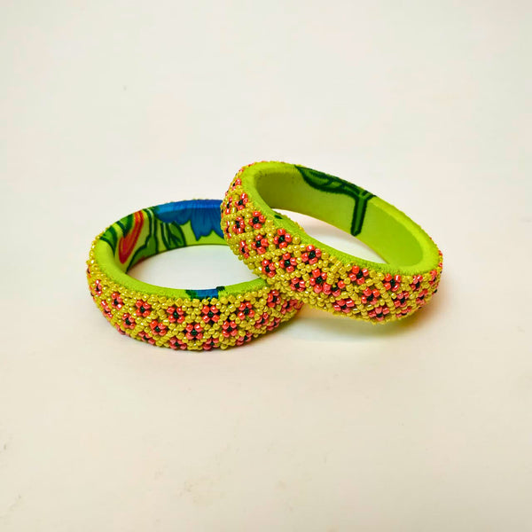 Pair of Beaded Bangles: Pale Green and Red (Set of 2)