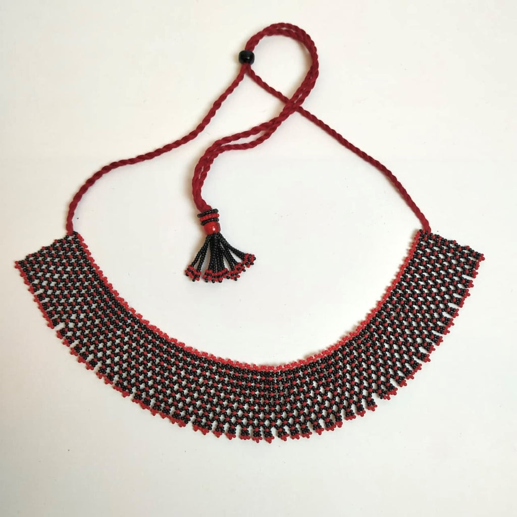 Anvi Shah's Beaded Necklace: Black and Red