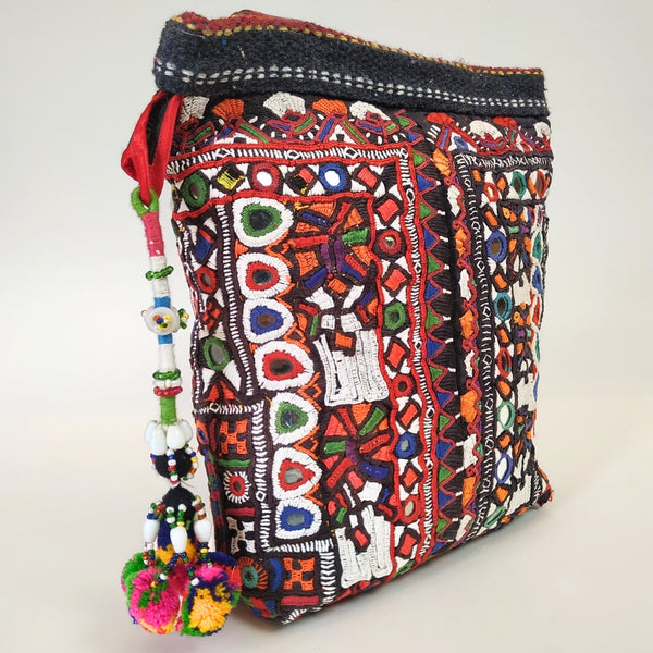 Vintage Embroidery Shoulder Bag: Multicolour