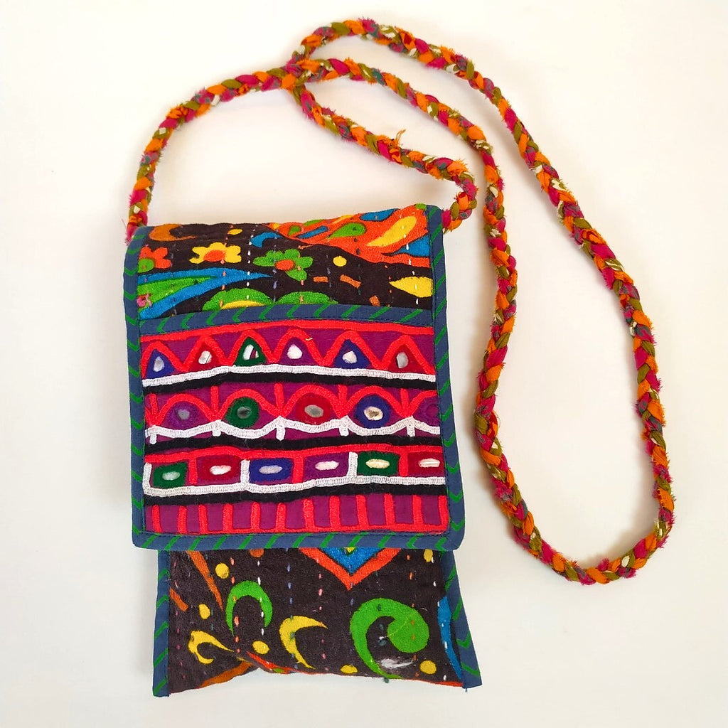 Small Vintage Embroidery Cross-body Bag: Multicolour