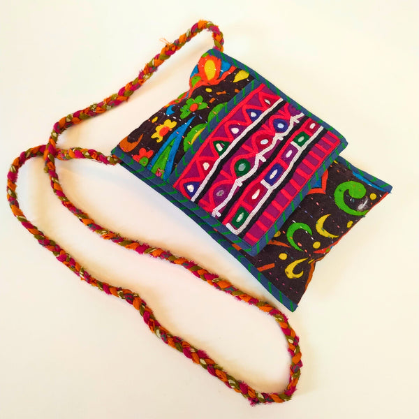 Small Vintage Embroidery Cross-body Bag: Multicolour