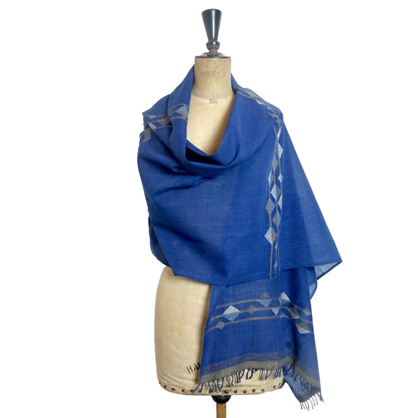 Natural Indigo Hand Spun Muslin Jamdani Stole: Indigo Blue